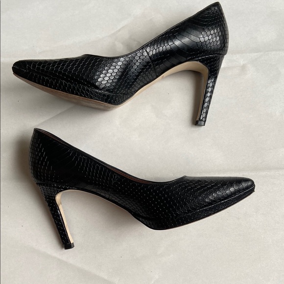 Cole Haan Black Leather Snakeskin embossed Pumps, women's size 6 1/2B. - Picture 5 of 12